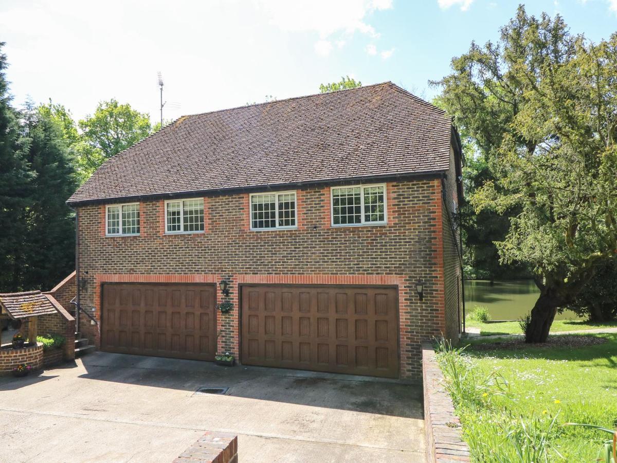 Miswells Cottages - Lake View Turners Hill Exterior foto